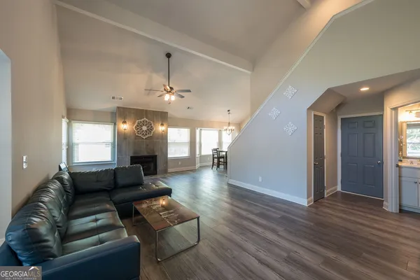 $2,350 | 895 Halston Court, Marietta, GA 30062