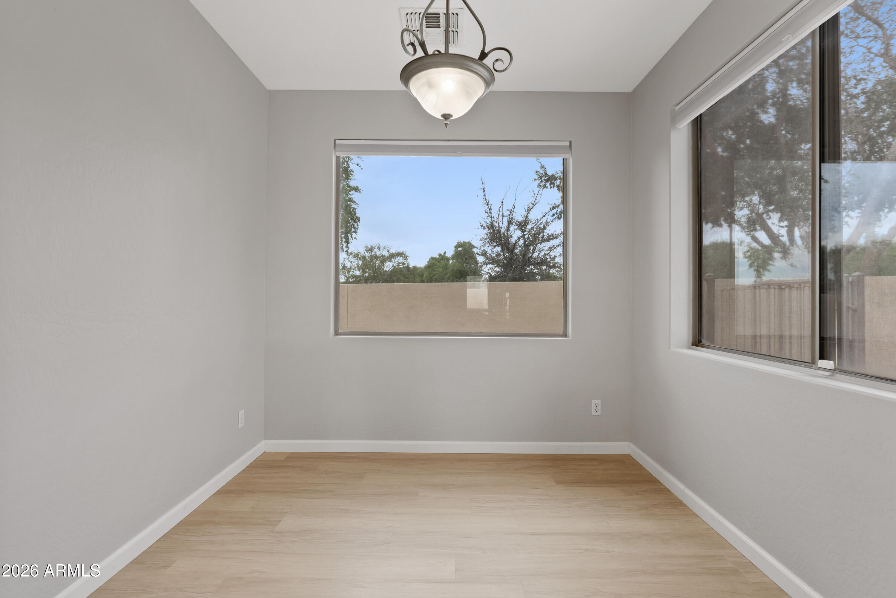 6280 South Sinova Court Gilbert, AZ 85298 - Photo 17 of 58 Breakfast nook