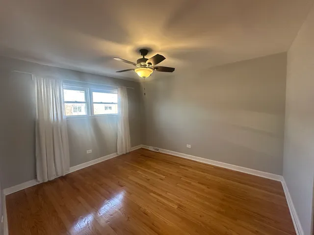 $349,900 | 9485 Sumac Road, Unit F, Des Plaines, IL 60016