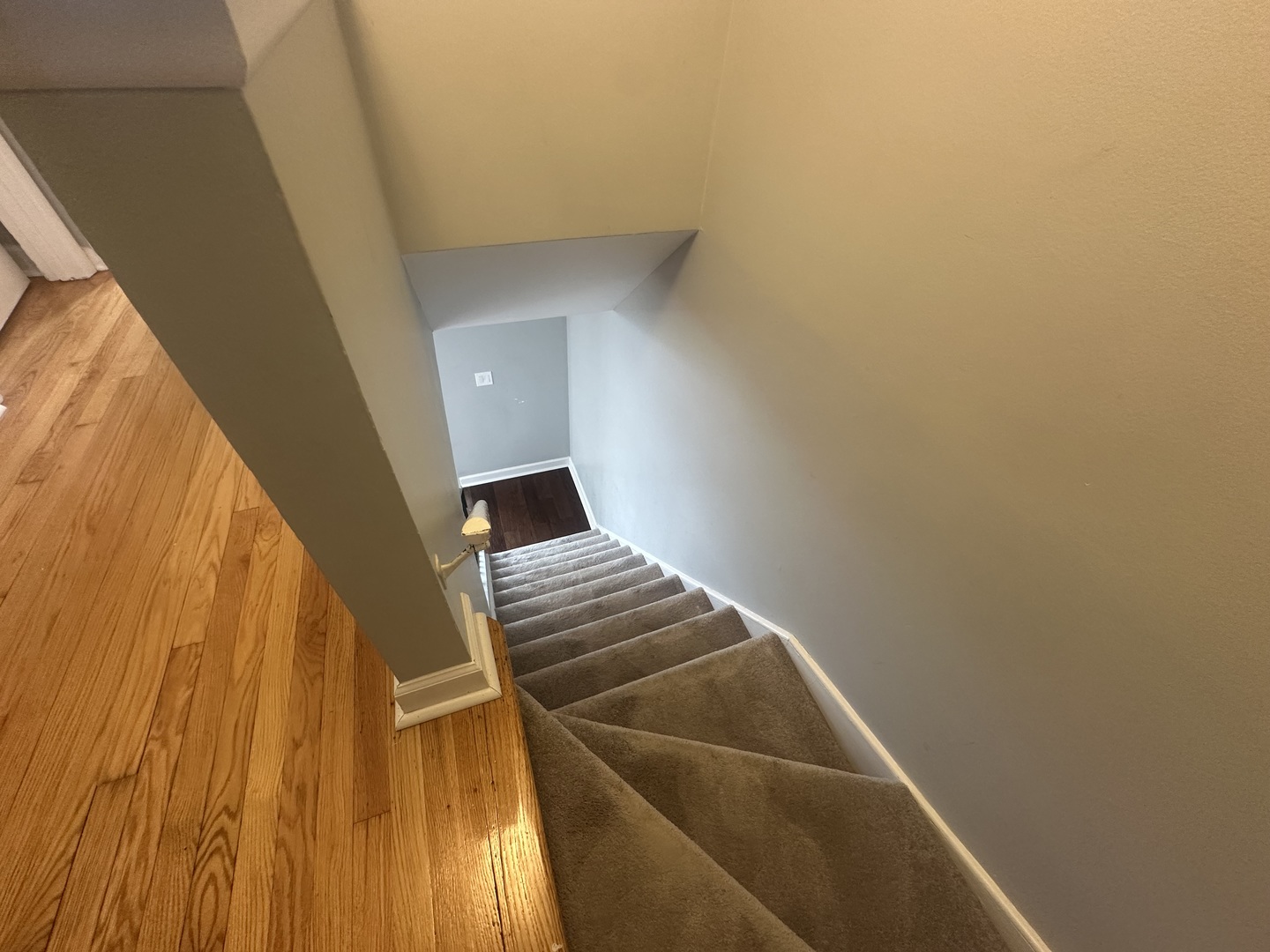 9485 Sumac Road, Unit F Des Plaines, IL 60016 - Photo 15 of 17