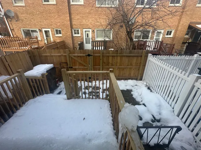 $349,900 | 9485 Sumac Road, Unit F, Des Plaines, IL 60016