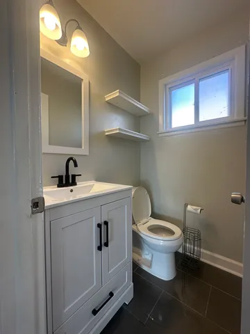 $349,900 | 9485 Sumac Road, Unit F, Des Plaines, IL 60016