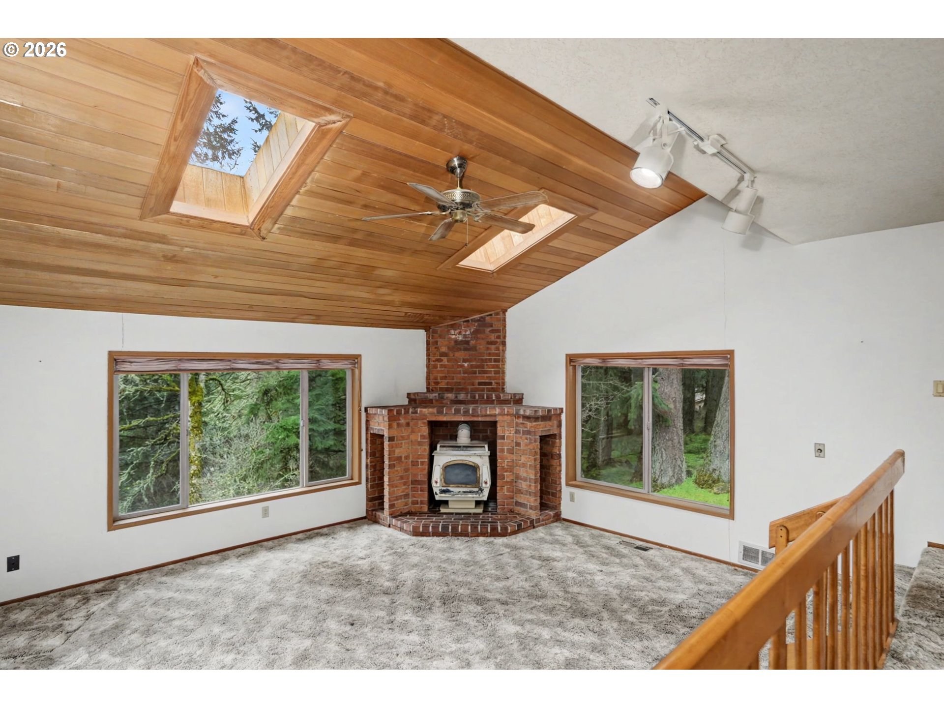 6683 Indian Springs Road Scotts Mills, OR 97375 - Photo 13 of 43