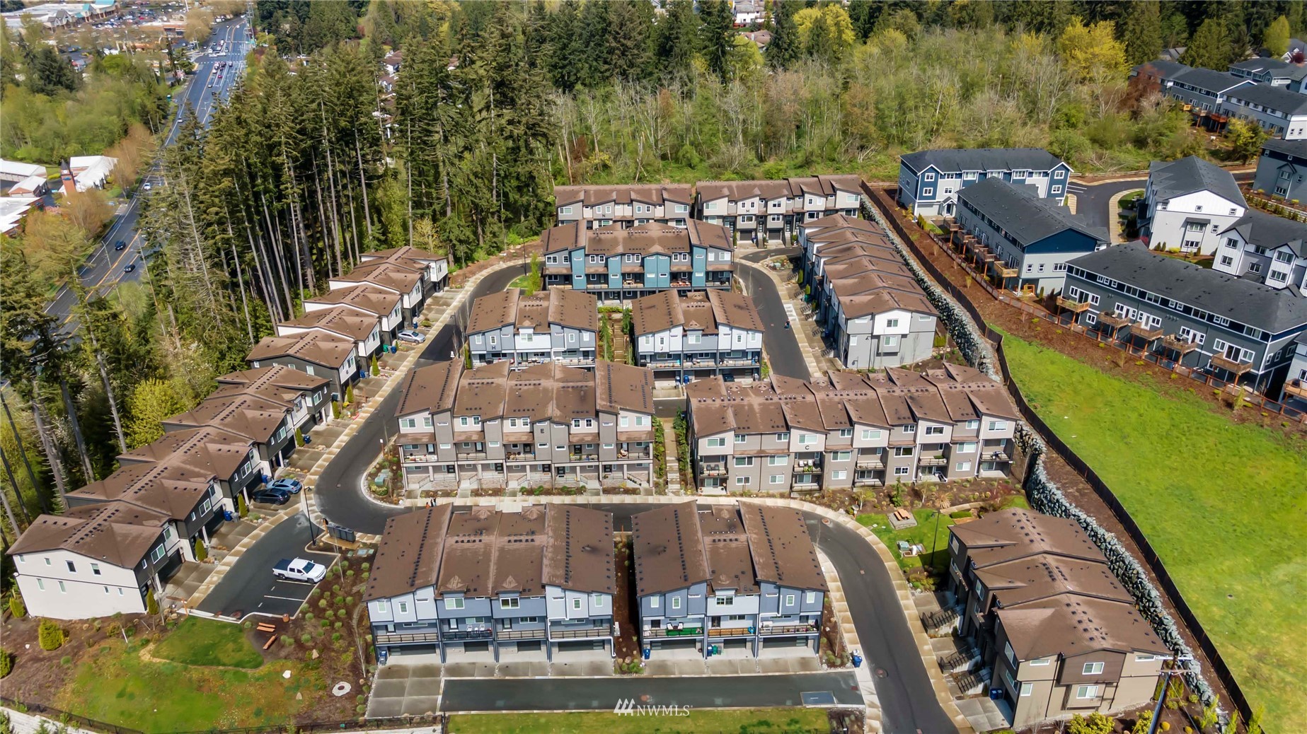 1325 Seattle Hill Road, Unit C4 Bothell, WA 98012 - Photo 28 of 33 a view of a city with tall buildings