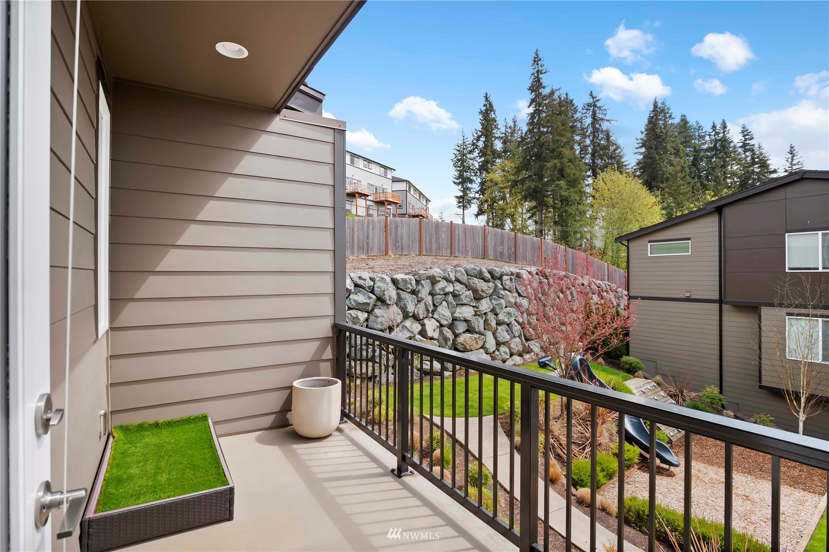 1325 Seattle Hill Road, Unit C4 Bothell, WA 98012 - Photo 9 of 33 a view of a porch