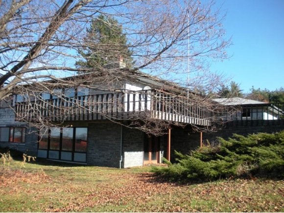 60 Indian Rock Road Nashua, NH 03063 - Photo 1 of 1 Gallery Image 1
