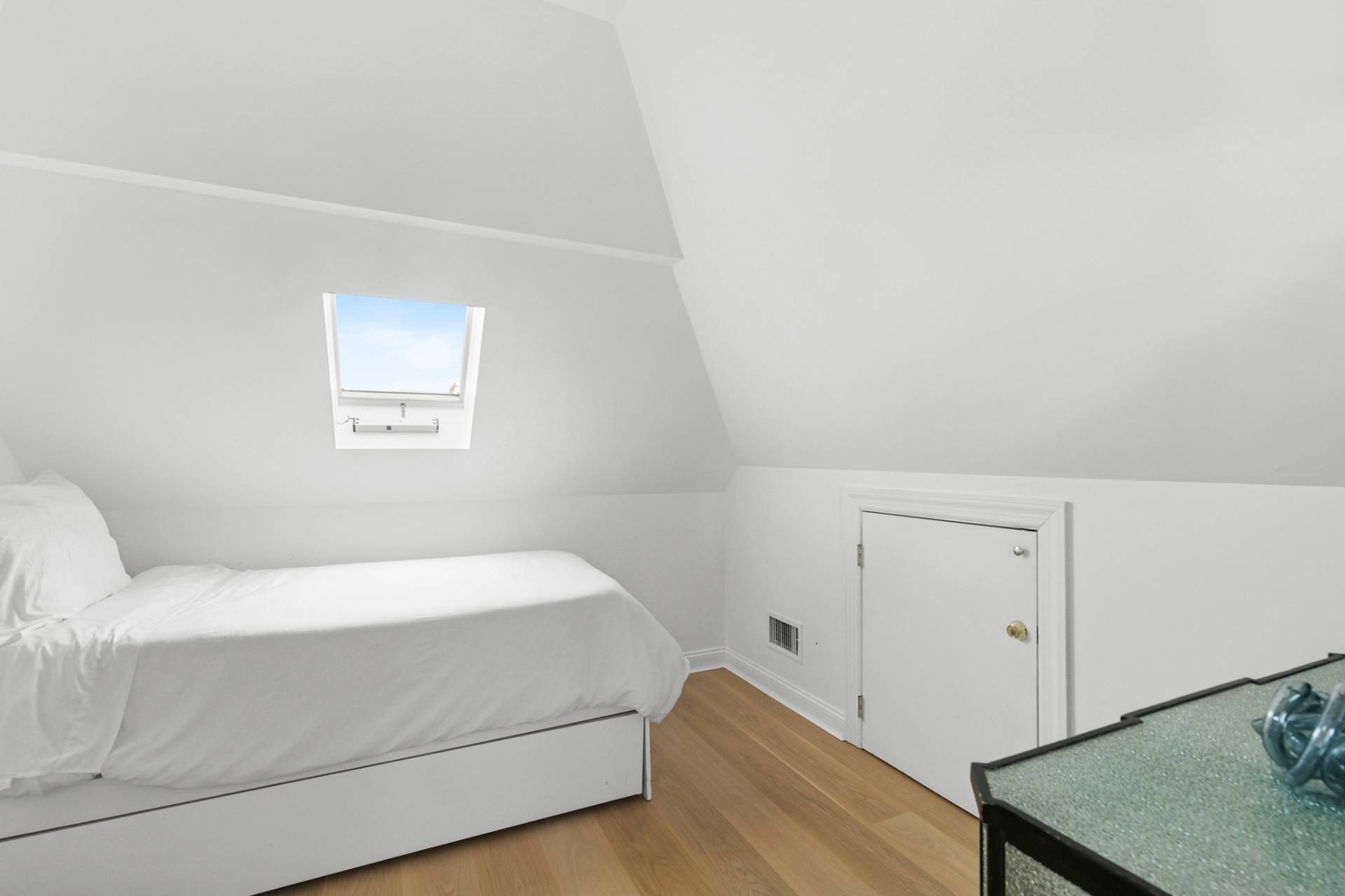 687 Dune Road Westhampton Beach, NY 11978 - Photo 10 of 24 a room with a bed and a window