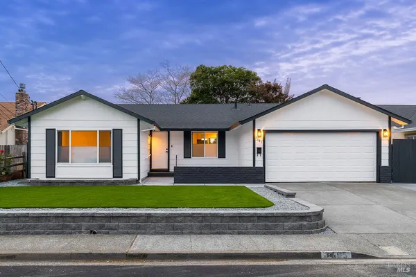 $849,000 | 7685 Beverly Drive, Rohnert Park, CA 94928