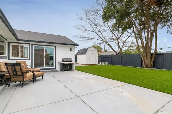 $819,000 | 7685 Beverly Drive, Rohnert Park, CA 94928