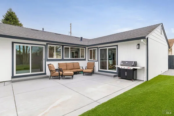 $819,000 | 7685 Beverly Drive, Rohnert Park, CA 94928