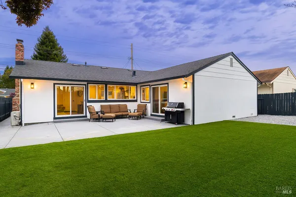 $819,000 | 7685 Beverly Drive, Rohnert Park, CA 94928