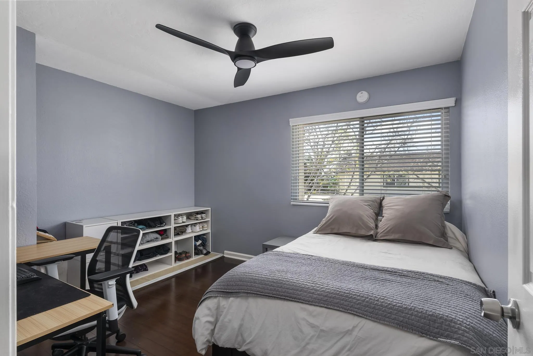 183 Countryhaven Road Encinitas, CA 92024 - Photo 12 of 28 a bedroom with a bed a stove and a window
