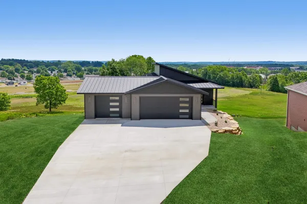 $599,900 | 2158 Eastridge Circle, Reedsburg, WI 53959
