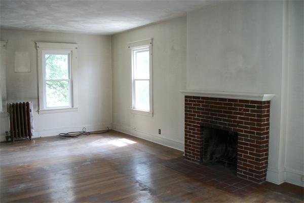111 Dickinson Street Springfield, MA 01108 - Photo 2 of 14 Gallery Image 2