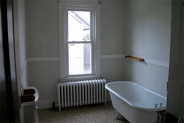 111 Dickinson Street Springfield, MA 01108 - Photo 7 of 14 Gallery Image 7