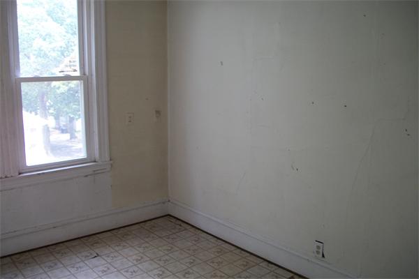 111 Dickinson Street Springfield, MA 01108 - Photo 10 of 14 Gallery Image 10