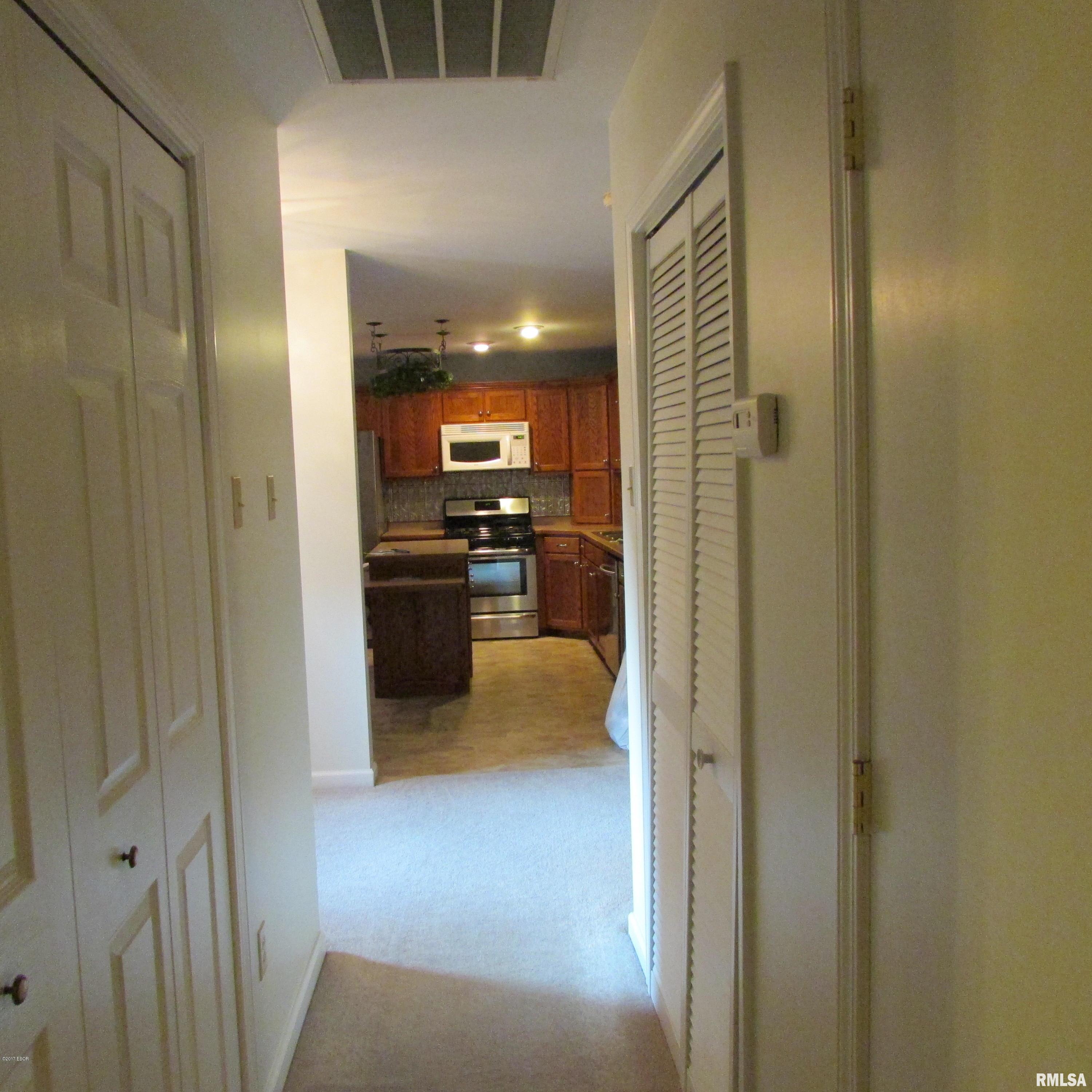 416 Bixler Road Eldorado, IL 62930 - Photo 13 of 39 Gallery Image 13