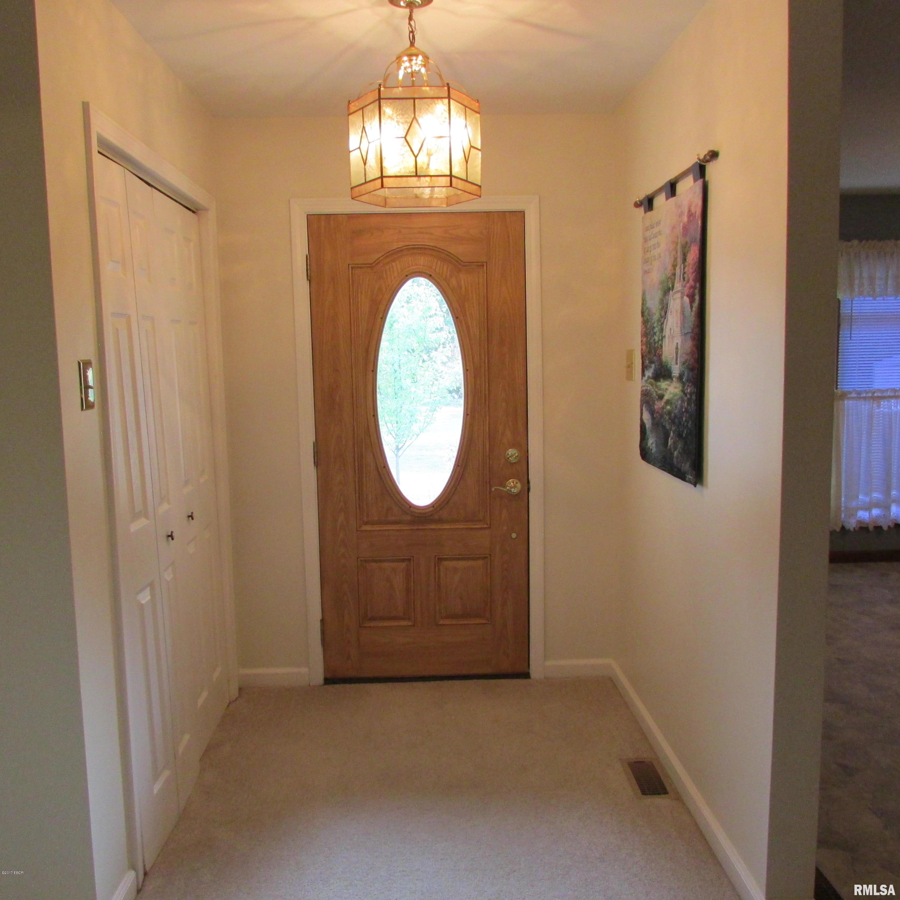 416 Bixler Road Eldorado, IL 62930 - Photo 14 of 39 Gallery Image 14