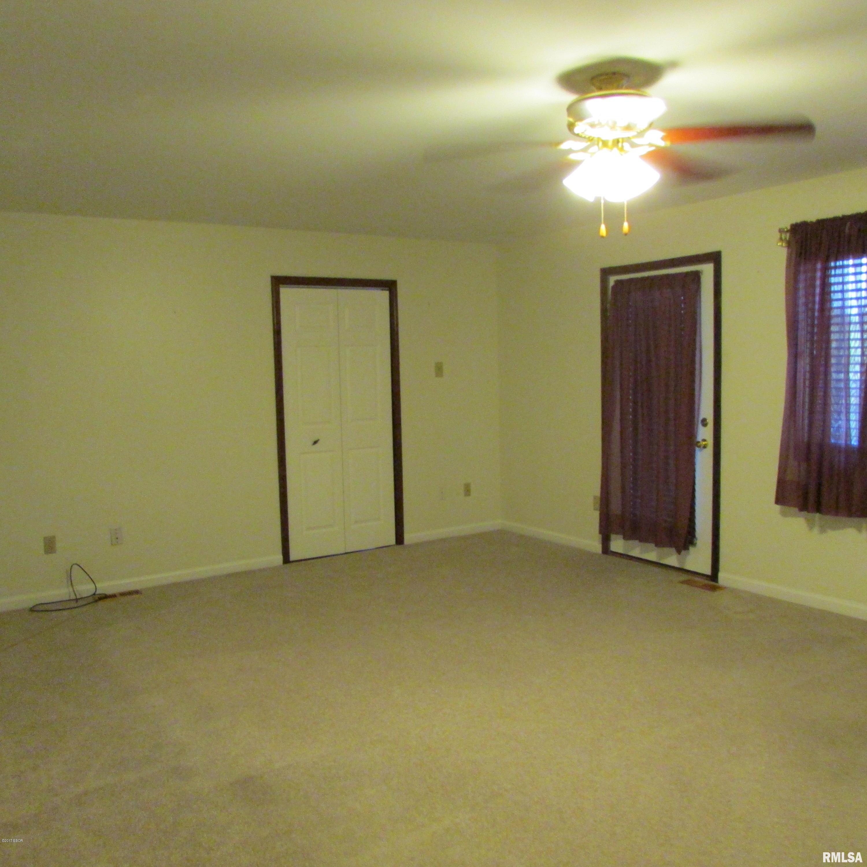 416 Bixler Road Eldorado, IL 62930 - Photo 15 of 39 Gallery Image 15