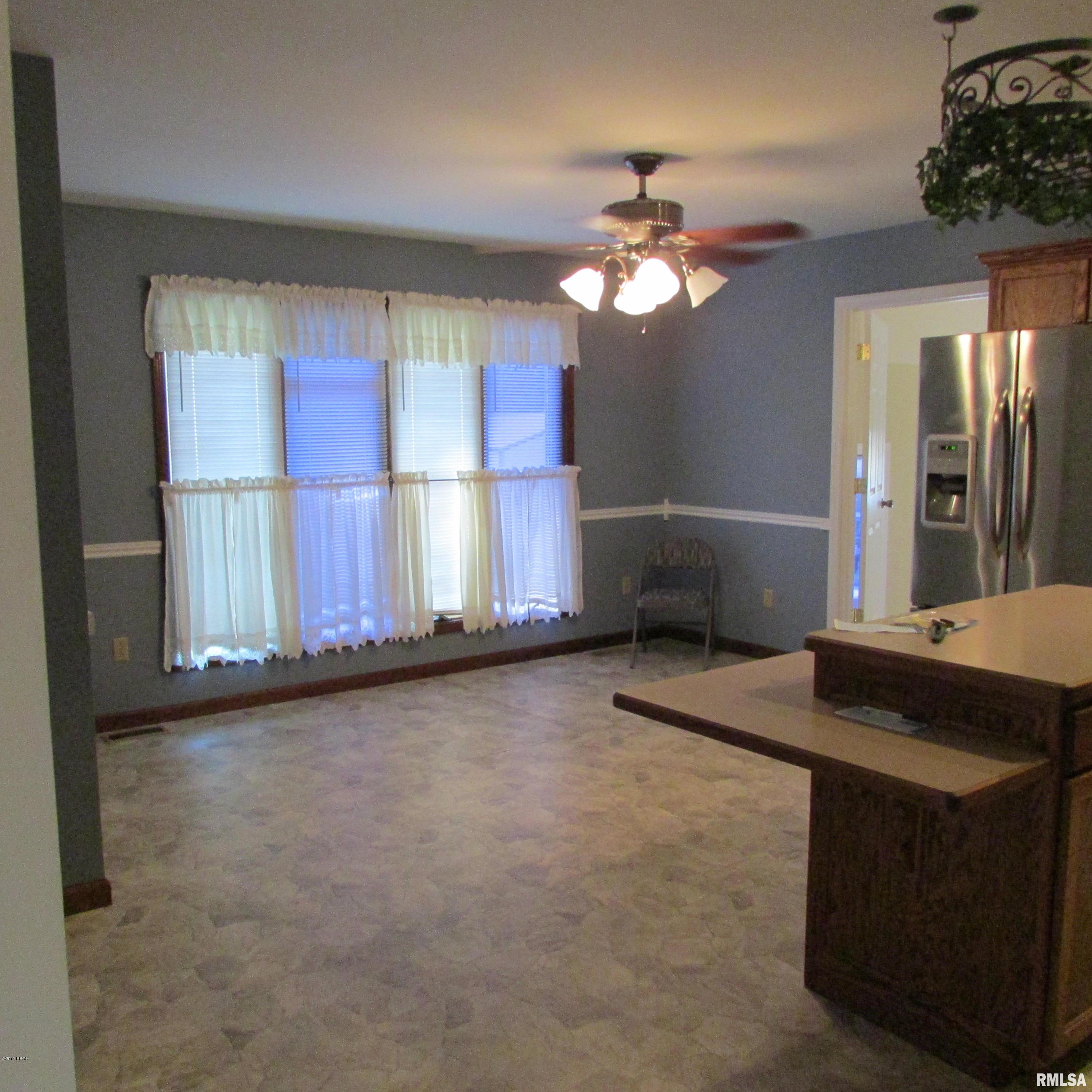 416 Bixler Road Eldorado, IL 62930 - Photo 19 of 39 Gallery Image 19