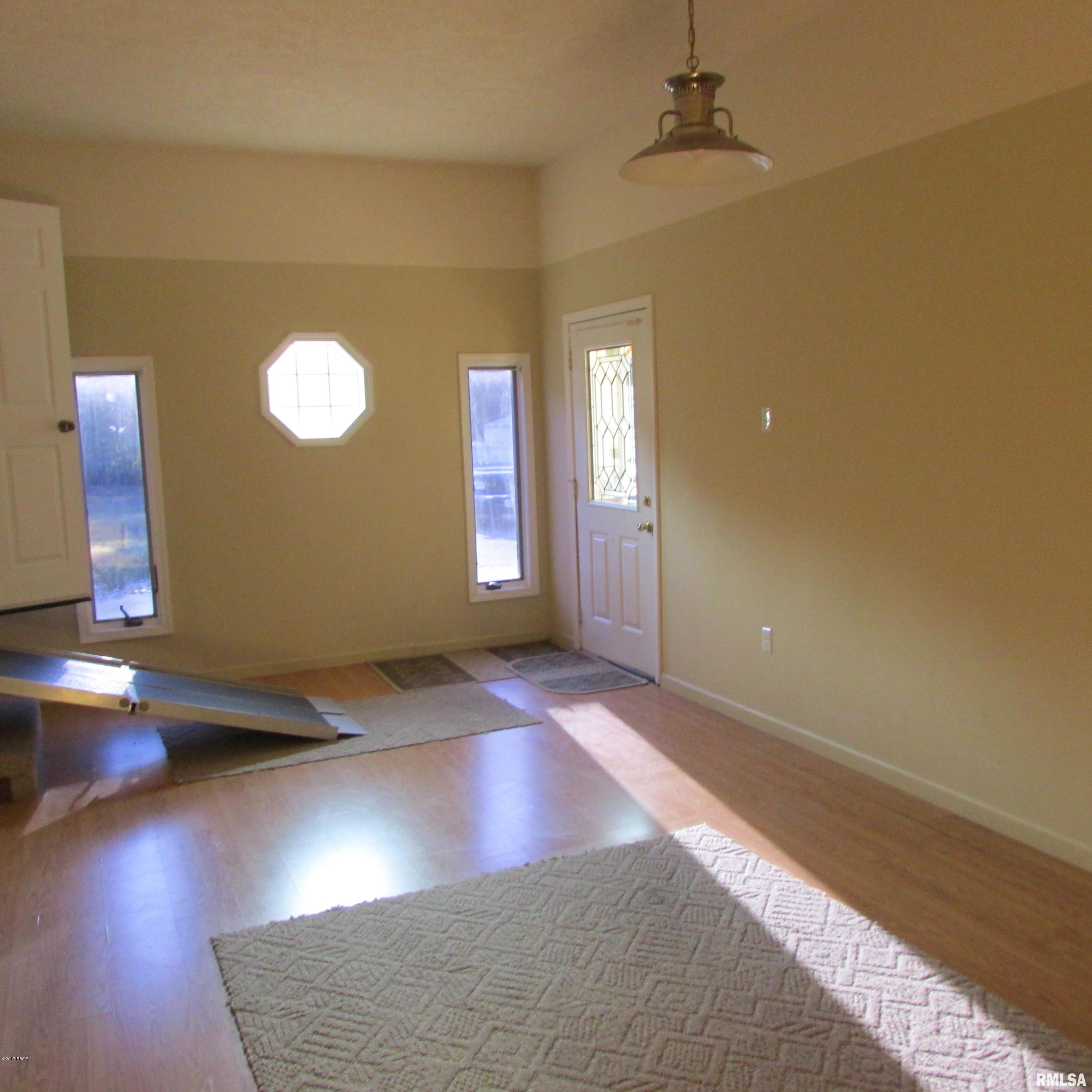 416 Bixler Road Eldorado, IL 62930 - Photo 23 of 39 Gallery Image 23