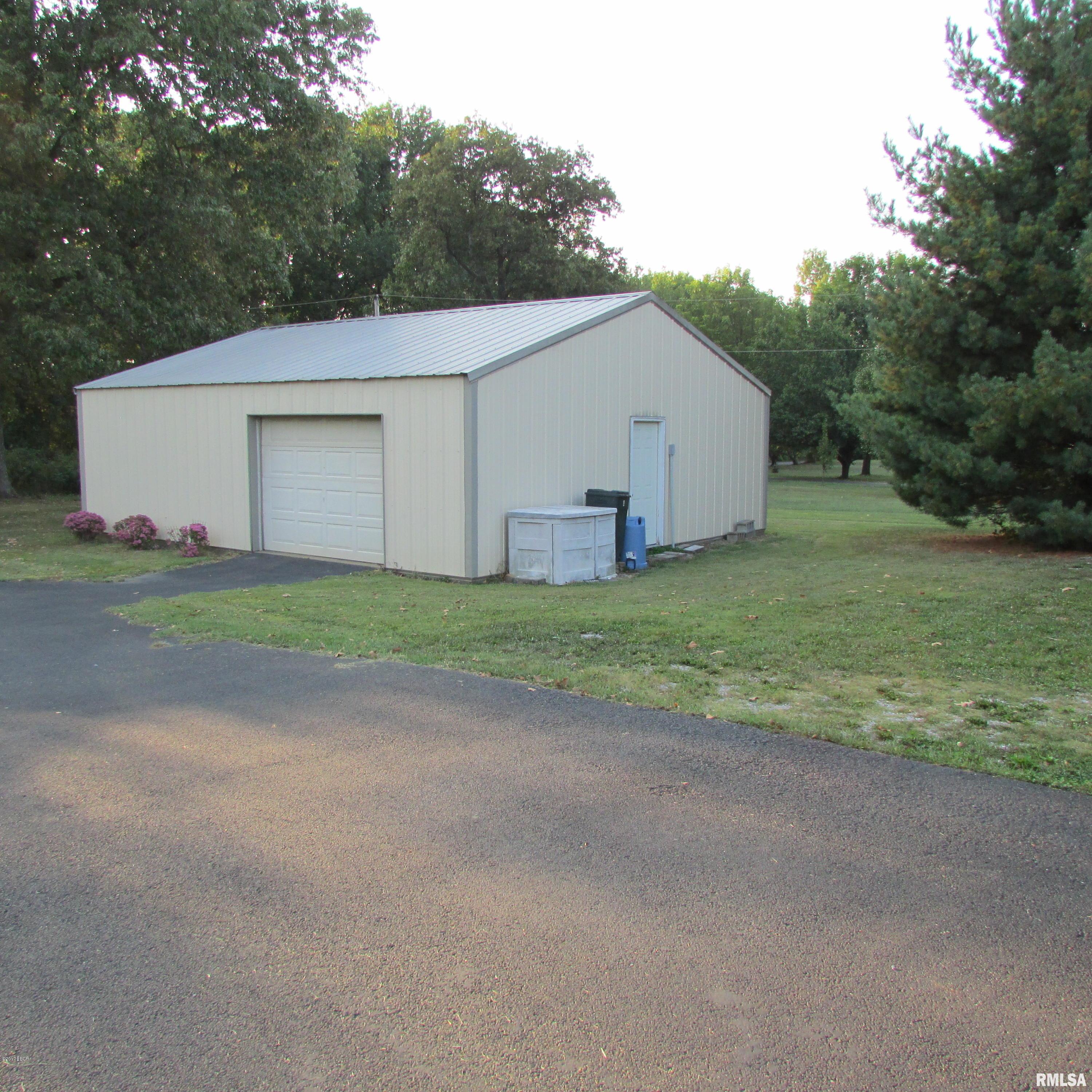 416 Bixler Road Eldorado, IL 62930 - Photo 39 of 39 Gallery Image 39