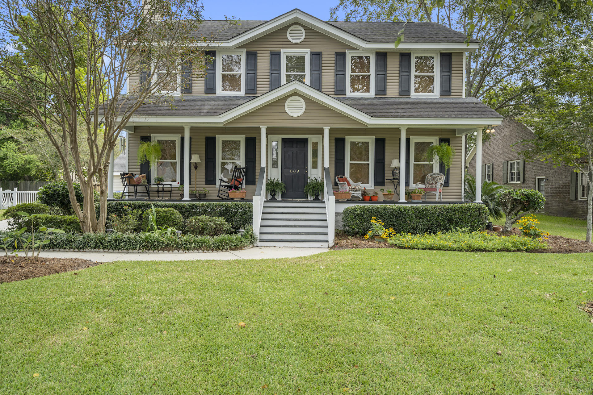 809 Detyens Road Mount Pleasant, SC 29464 - Photo 1 of 40 SDH01105