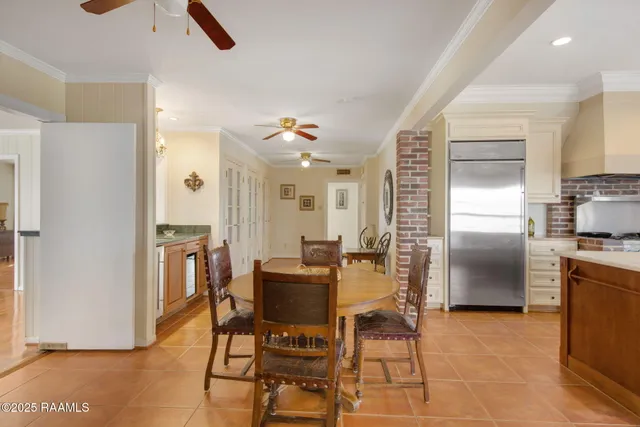 $3,595 | 121 Beverly Drive, Lafayette, LA 70503