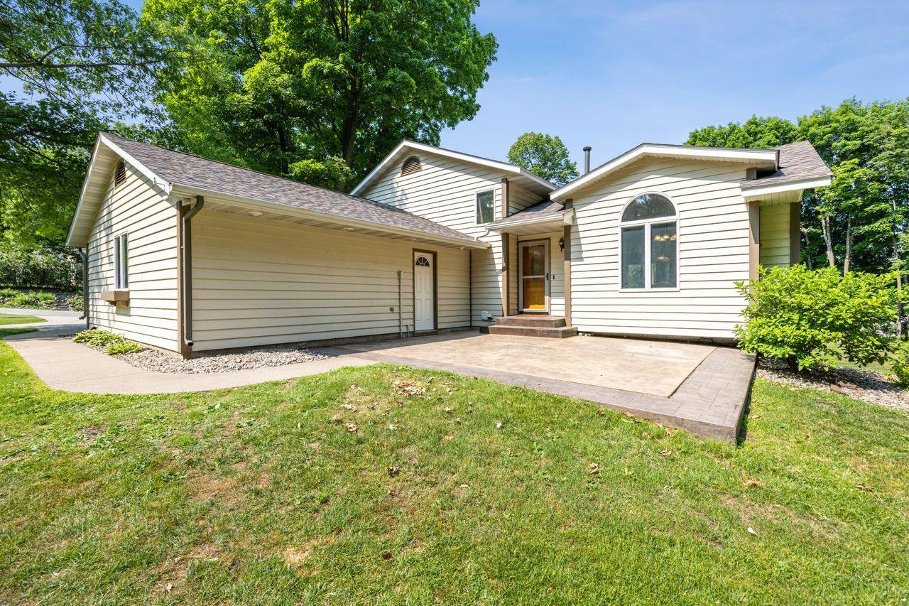 32199 Noble Oak Circle Avon, MN 56310 - Photo 1 of 1