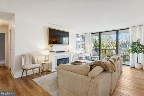 $245,000 | 801 Yale Avenue, Unit 921, Swarthmore, PA 19081