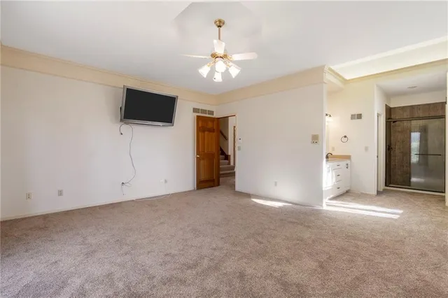 $535,000 | 5826 Oakview, Shawnee, KS 66216