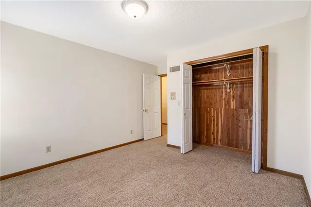 $535,000 | 5826 Oakview, Shawnee, KS 66216