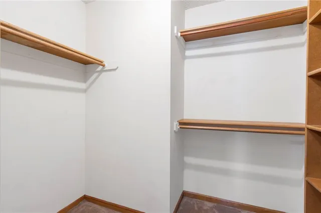 $535,000 | 5826 Oakview, Shawnee, KS 66216