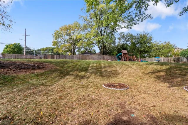 $535,000 | 5826 Oakview, Shawnee, KS 66216