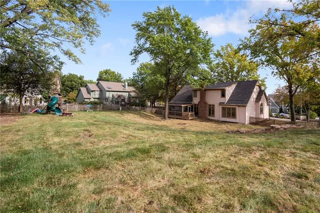 $535,000 | 5826 Oakview, Shawnee, KS 66216