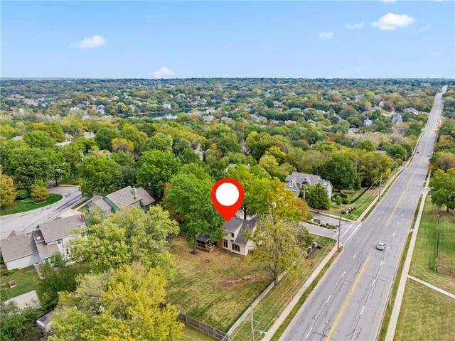 $535,000 | 5826 Oakview, Shawnee, KS 66216