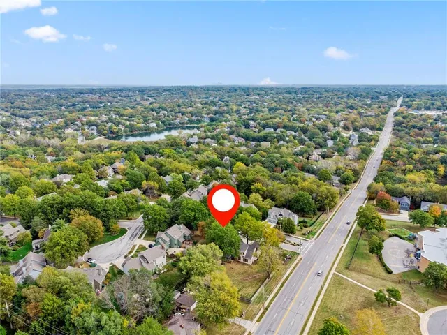 $535,000 | 5826 Oakview, Shawnee, KS 66216