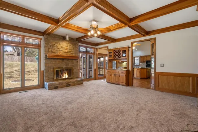 $535,000 | 5826 Oakview, Shawnee, KS 66216