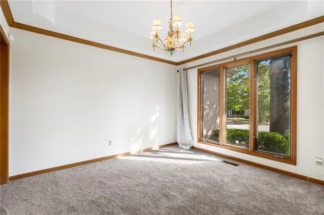 $535,000 | 5826 Oakview, Shawnee, KS 66216