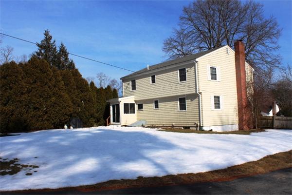 17 Meridian Road Wenham, MA 01984 - Photo 21 of 22 Gallery Image 21