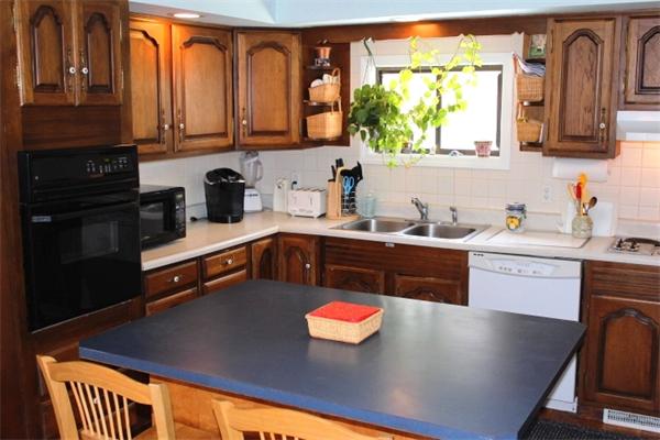 17 Meridian Road Wenham, MA 01984 - Photo 3 of 22 Gallery Image 3