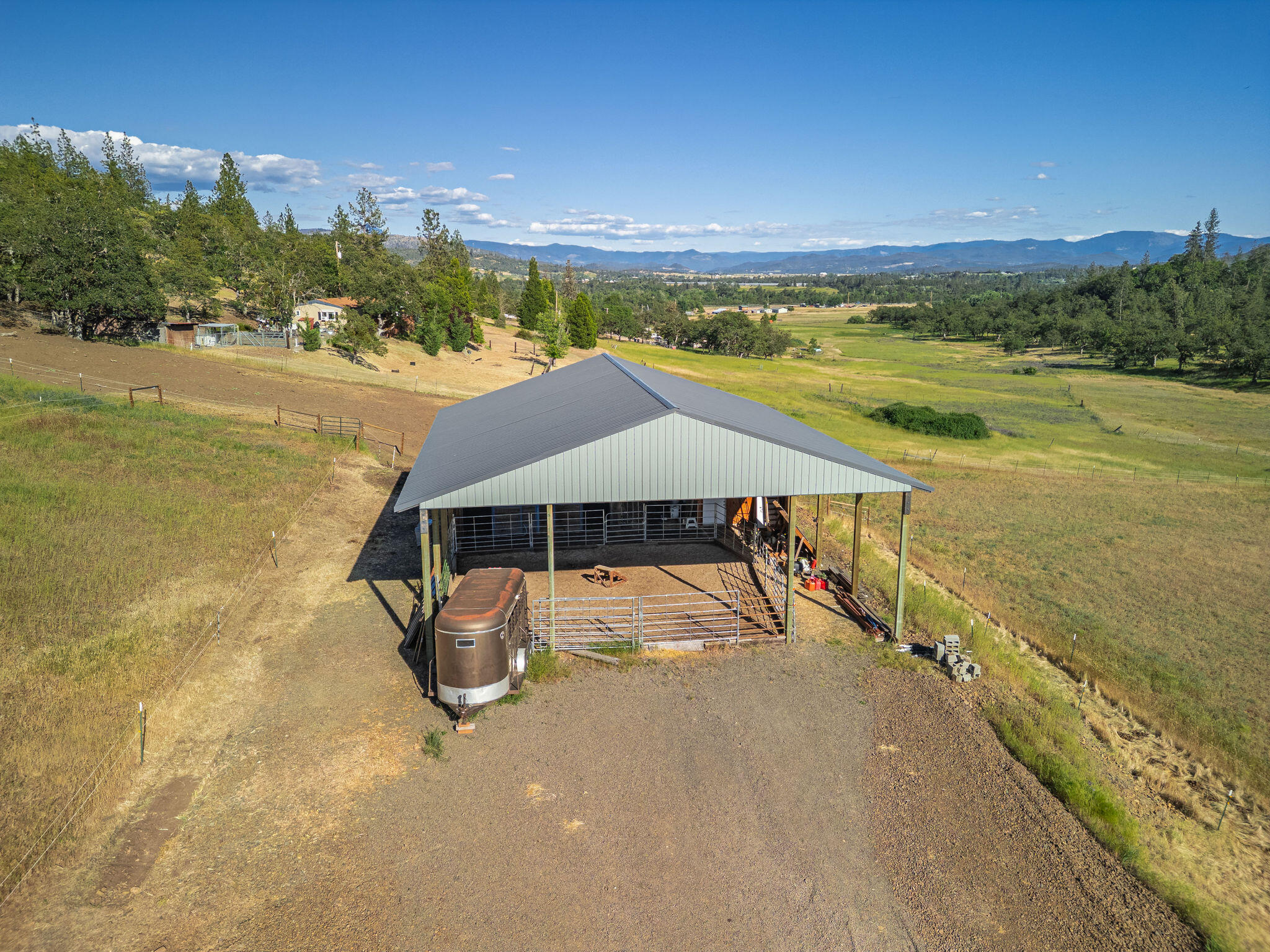 158 Rockingham Circle Eagle Point, OR 97524 - Photo 37 of 58 HD-35