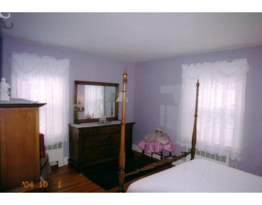 33 Sutherland Road North Attleboro, MA 02760 - Photo 13 of 14 Gallery Image 13