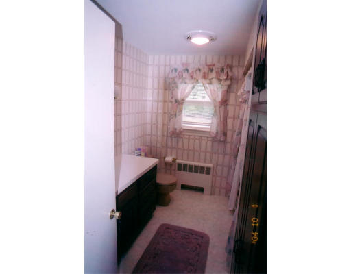 33 Sutherland Road North Attleboro, MA 02760 - Photo 4 of 14 Gallery Image 4