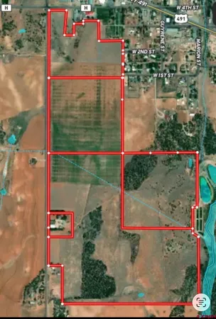 a view of a outdoor space