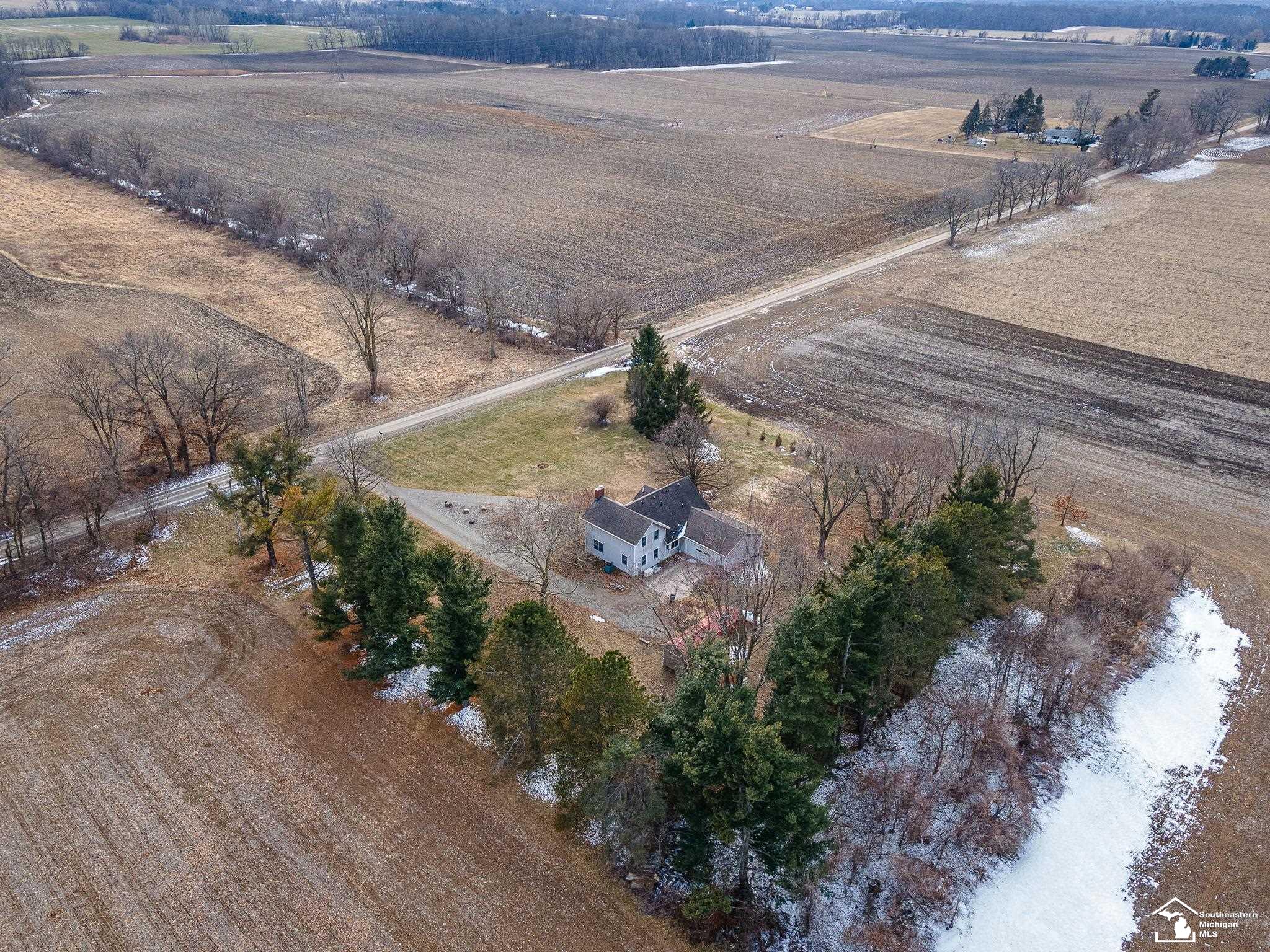 6768 Shull Road Tecumseh, MI 49286 - Photo 42 of 47 50200134-949adf19-7626-4c1c-8272-d03ea6ad7df4.JPG