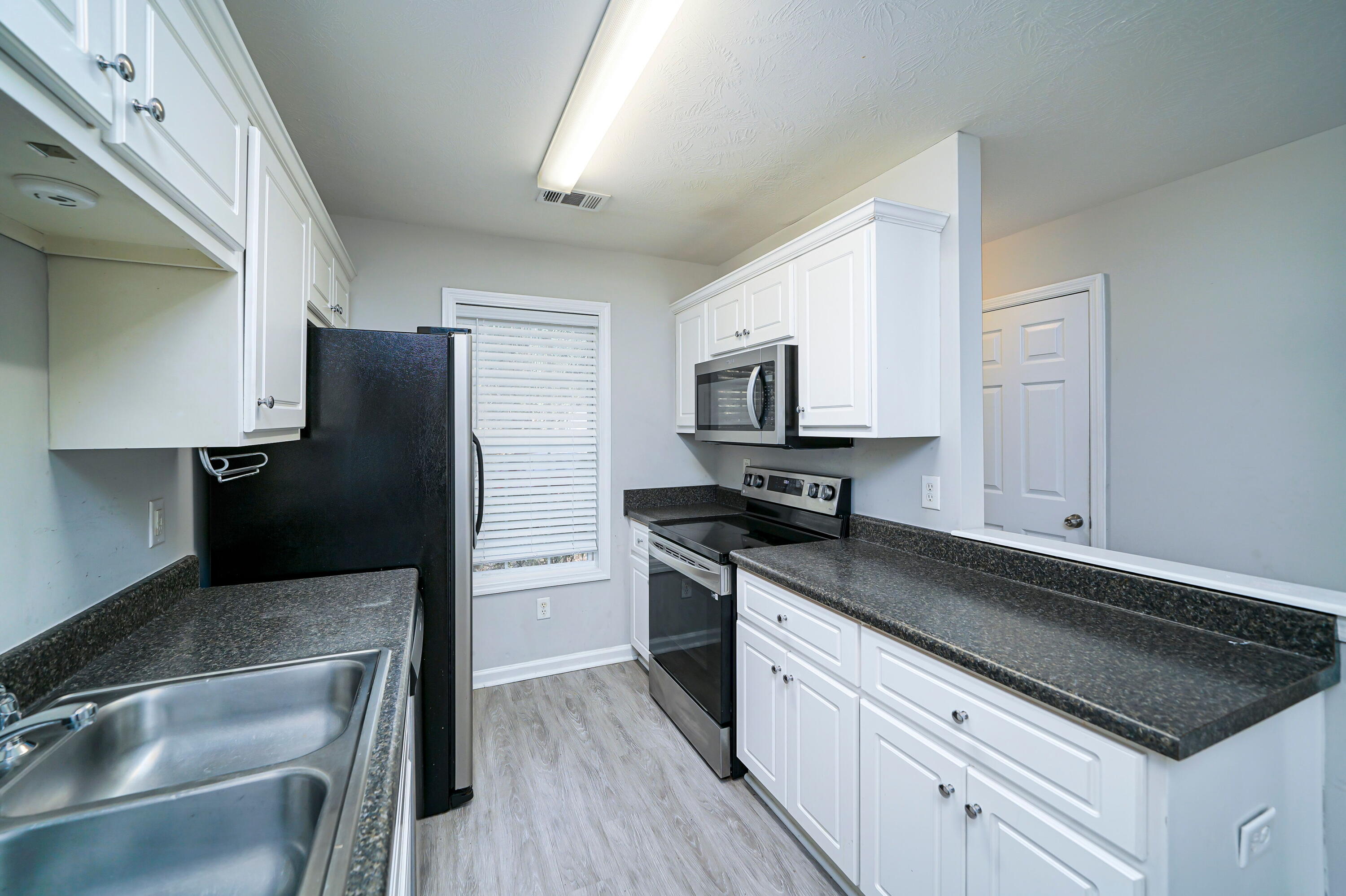 1008 Bertram Rd Extension Augusta, GA 30909 - Photo 5 of 21 005-original-photo