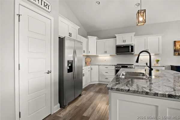 $664,900 | 62 Barolo Lane, Unit 22A, Camdenton, MO 65020