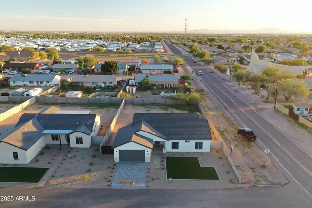 a picture of floor plan