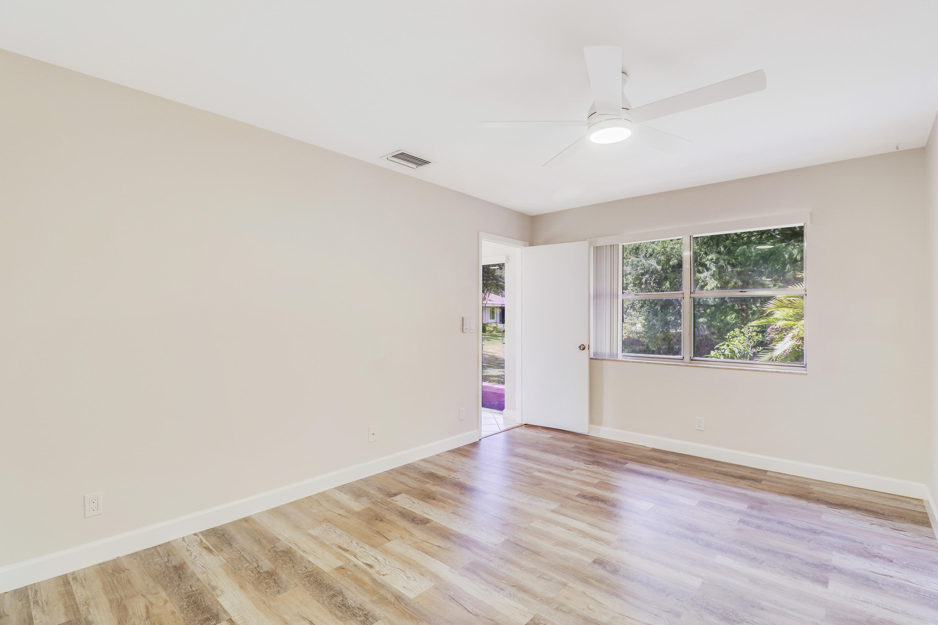 6252 Walk Circle Boca Raton, FL 33433 - Photo 11 of 41 Master Bedroom